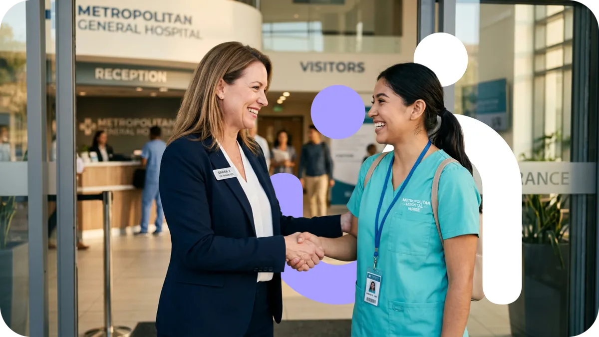 Enfermera mexicana saludando a una empleadora en un hospital de EE.UU.